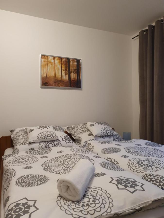 Family Apartman Kovarska Luaran gambar