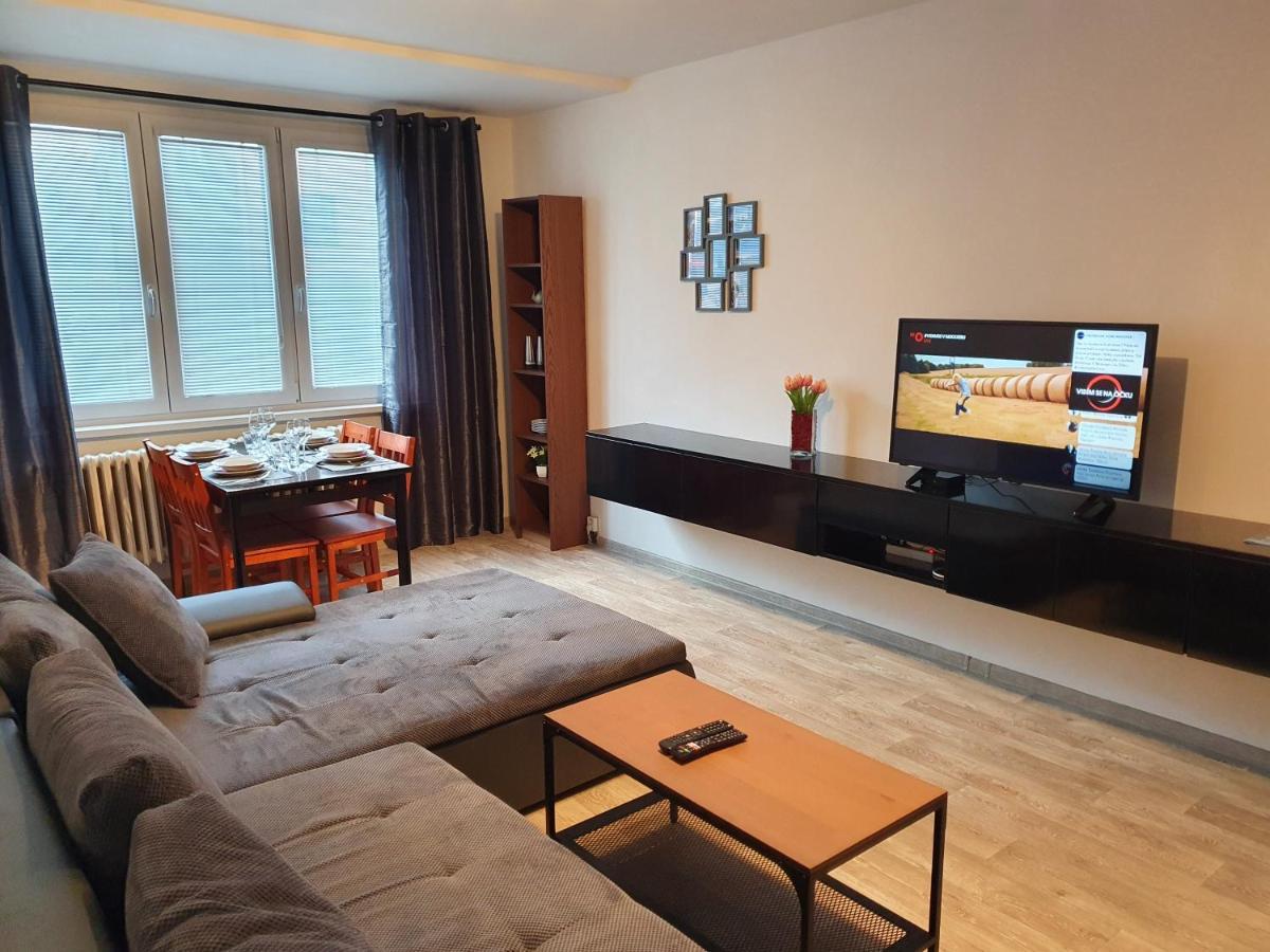 Family Apartman Kovarska Luaran gambar