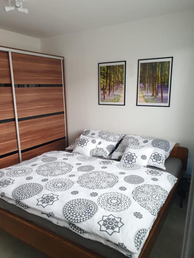 Family Apartman Kovarska Luaran gambar