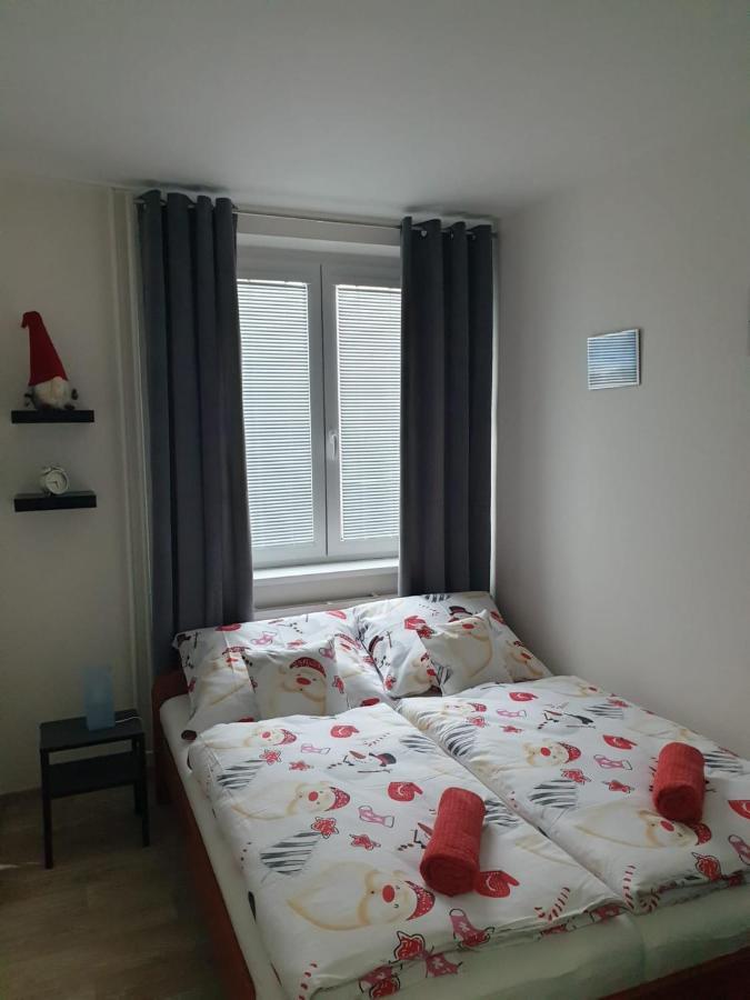 Family Apartman Kovarska Luaran gambar